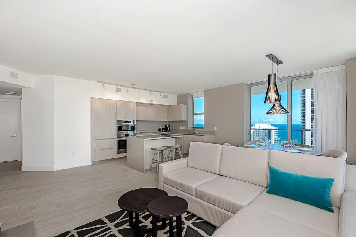 Wrap Around Balcony - Insane Views - Amazing Pools Apartman Hollywood Kültér fotó