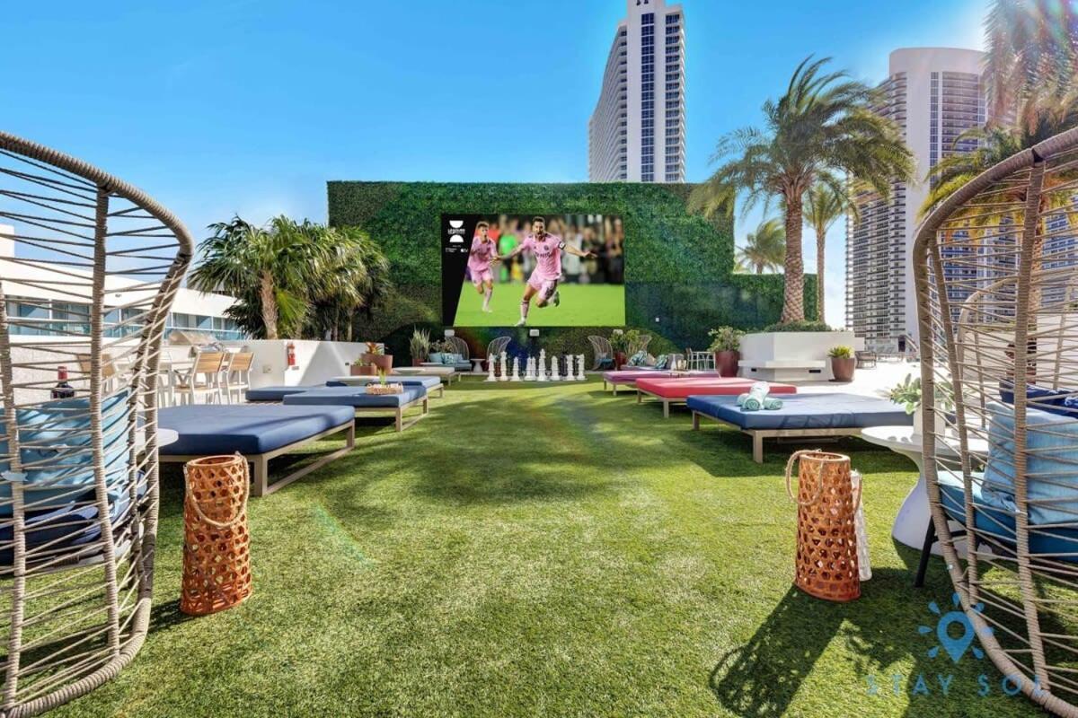 Wrap Around Balcony - Insane Views - Amazing Pools Apartman Hollywood Kültér fotó