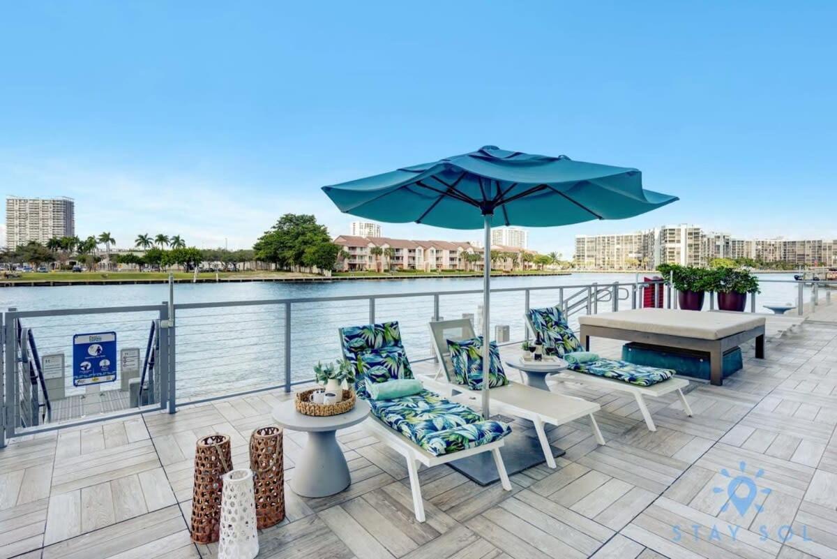Wrap Around Balcony - Insane Views - Amazing Pools Apartman Hollywood Kültér fotó