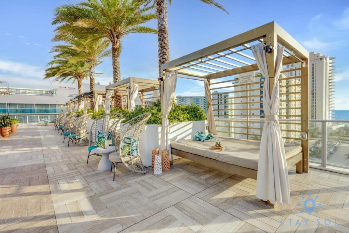 Wrap Around Balcony - Insane Views - Amazing Pools Apartman Hollywood Kültér fotó